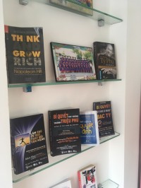 BÁN KỆ KÍNH TRANG TRÍ